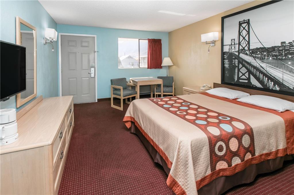 Super 8 By Wyndham Bishop Motell Rum bild